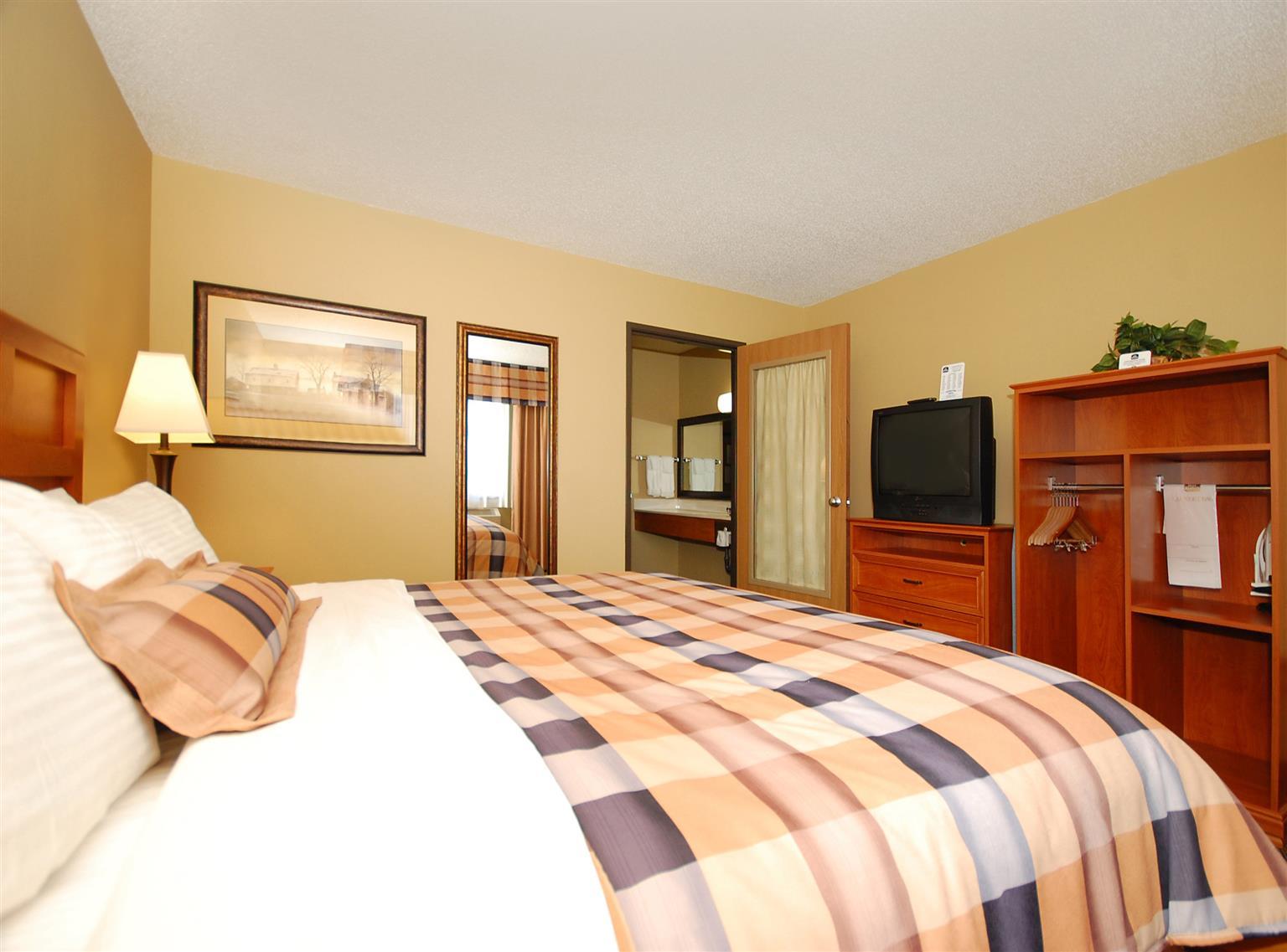 Best Western Derby Inn Eagle River Habitación foto